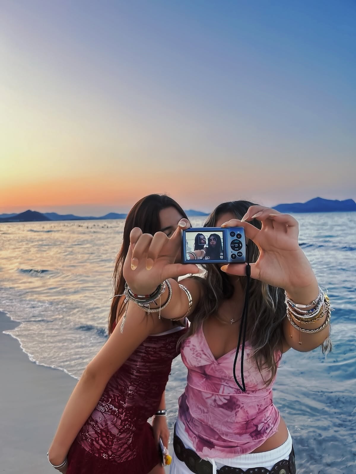 5 Altın Kural ile Dijital Fotoğraf Çekmenin Gizleri: Y2K Estetiği