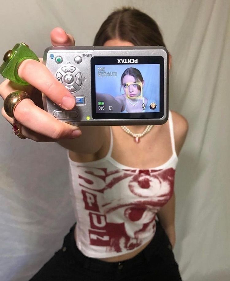 Anı Yaşatma: Retro Kamera Fotoğrafını Baskıya Vermek