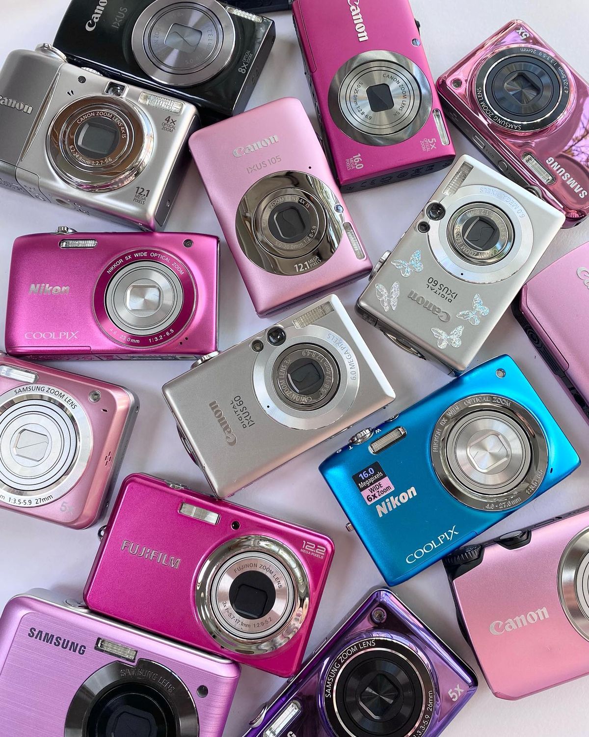 Bütçeyle Aynasız: Samsung NX2000 ile Lens Değiştirilebilir Retro Fotoğraf