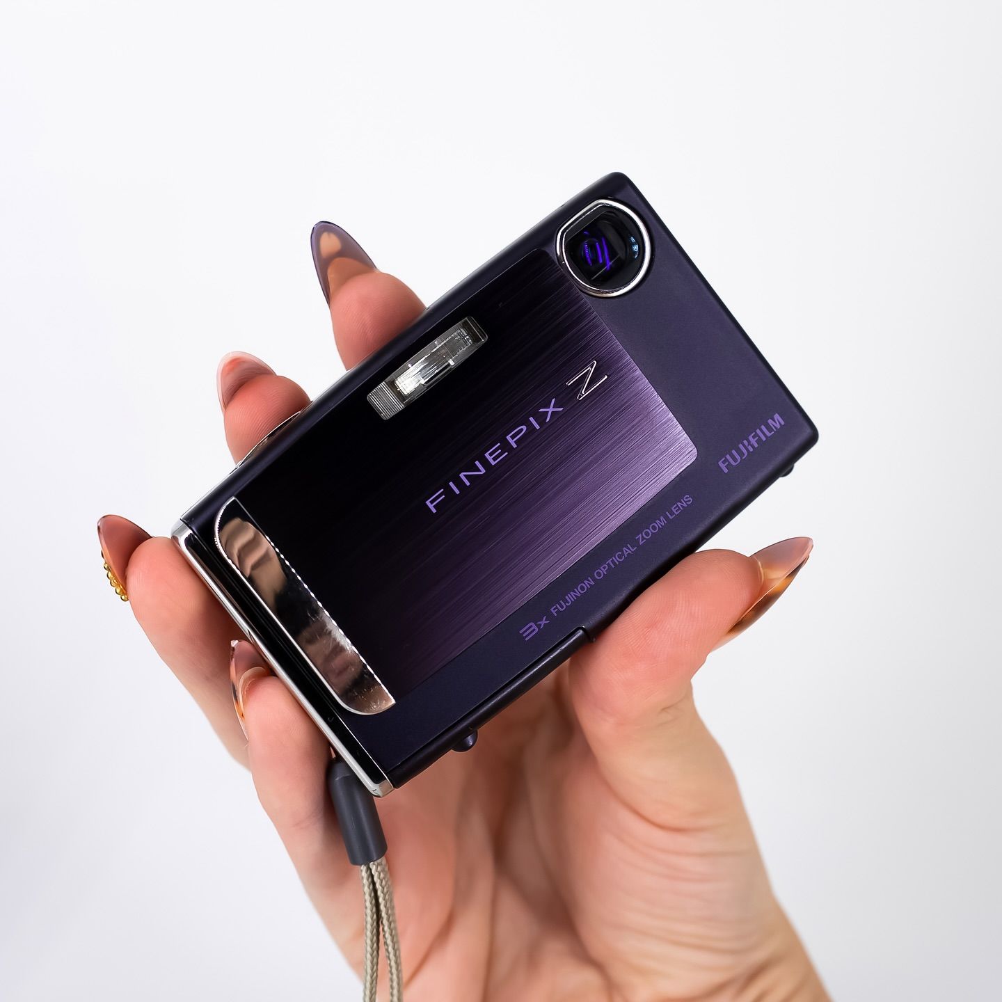 Canon IXUS 160 İnceleme: Y2K Dijital Kamera Rehberi