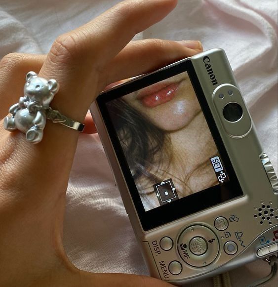 CCD Look Rehberi: Y2K Retro Renkleri Nasıl Ayarlanır