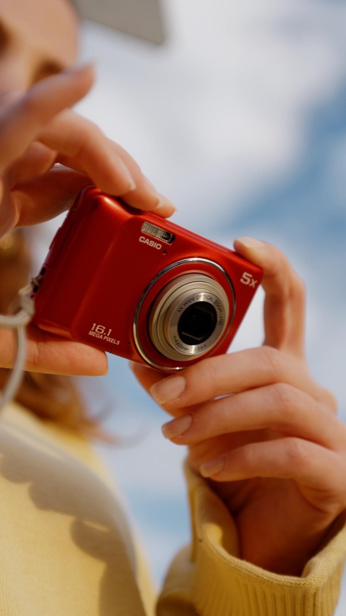 Choosing the Best Retro Digital Cameras to Buy with Pocket Money