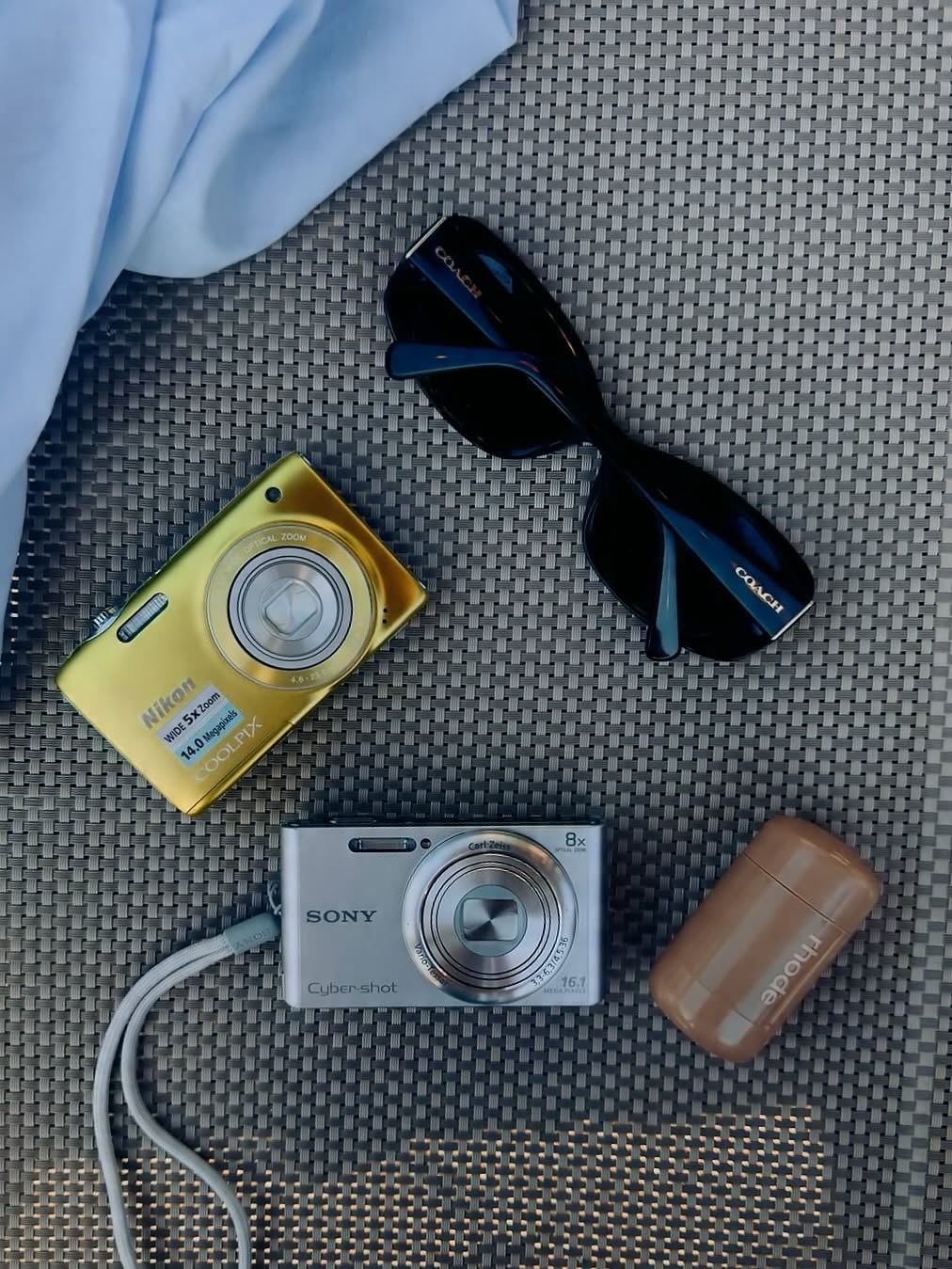 Retro Kamera Modelleri Arasında En İyi Seçenek: Sony DSC-T9