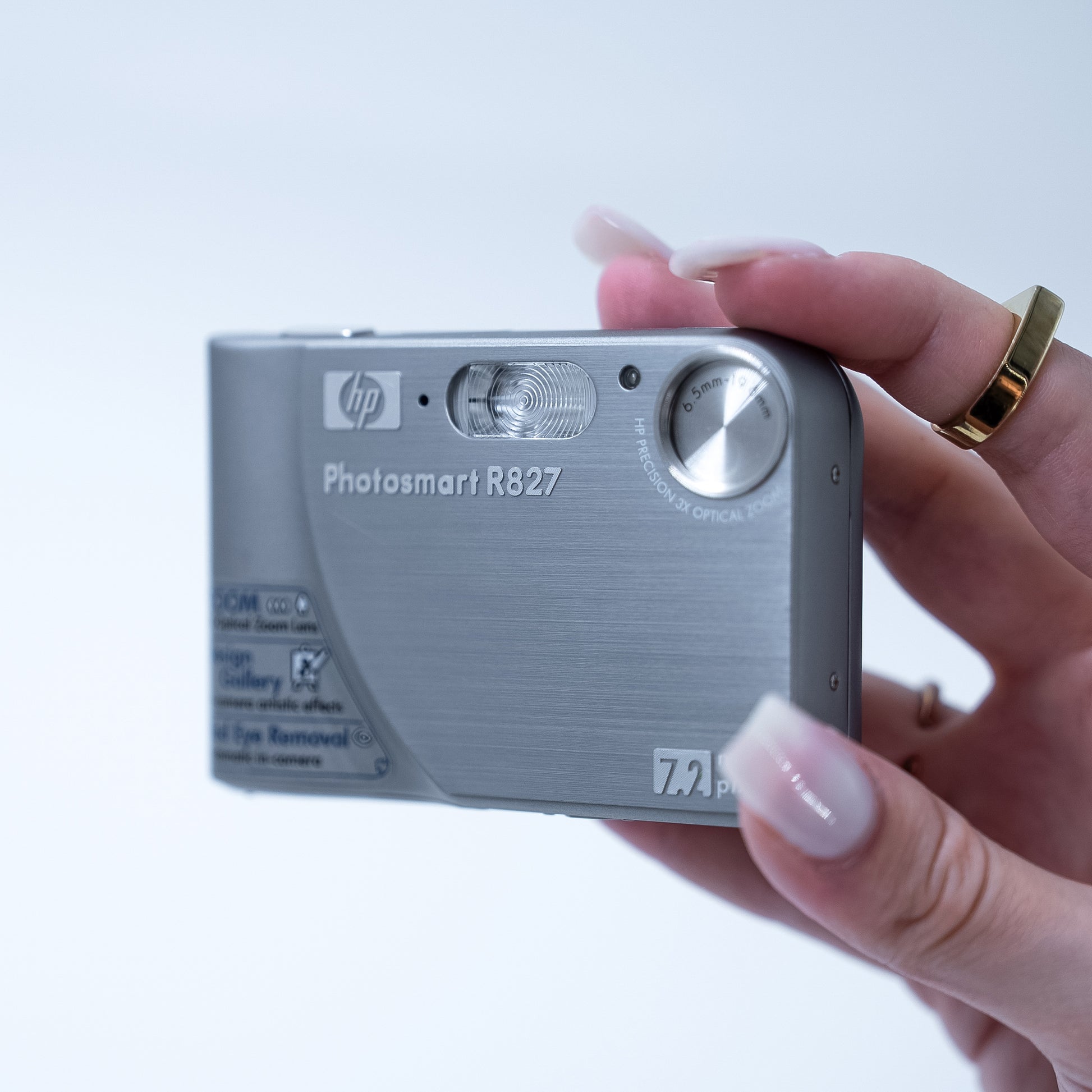 HP Photosmart R827