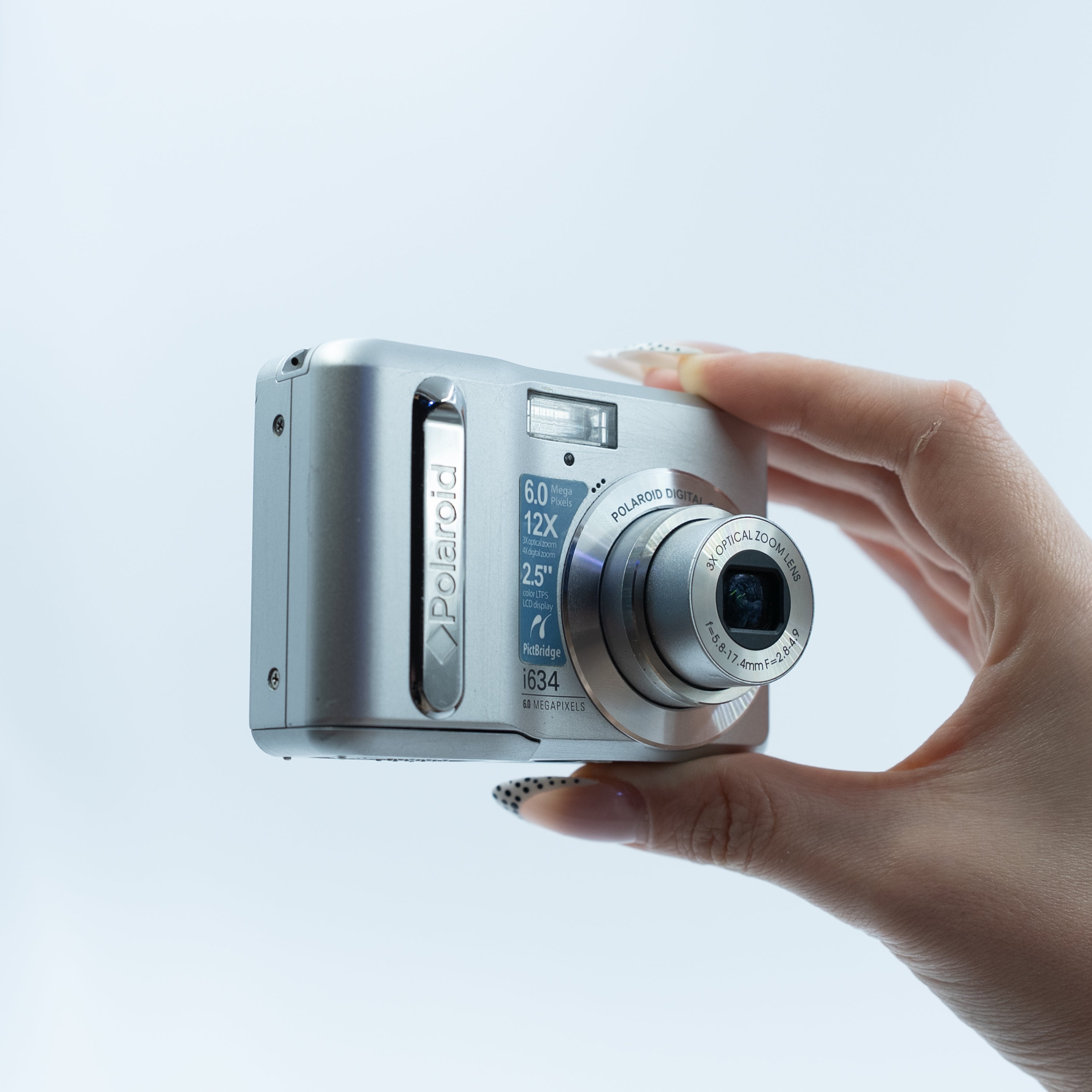 Polaroid i634 yan görünüm | RetroCameraLand