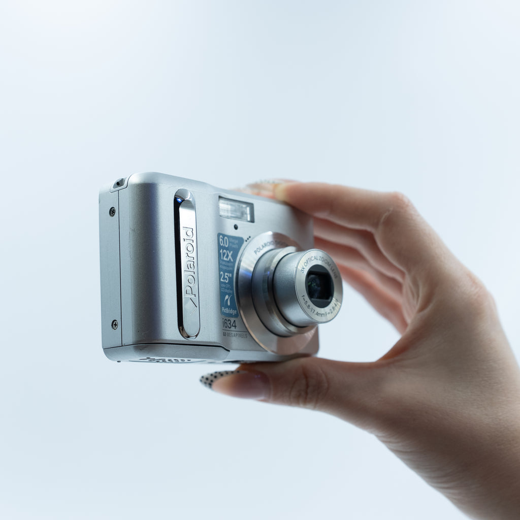 Polaroid i634 detay | RetroCameraLand