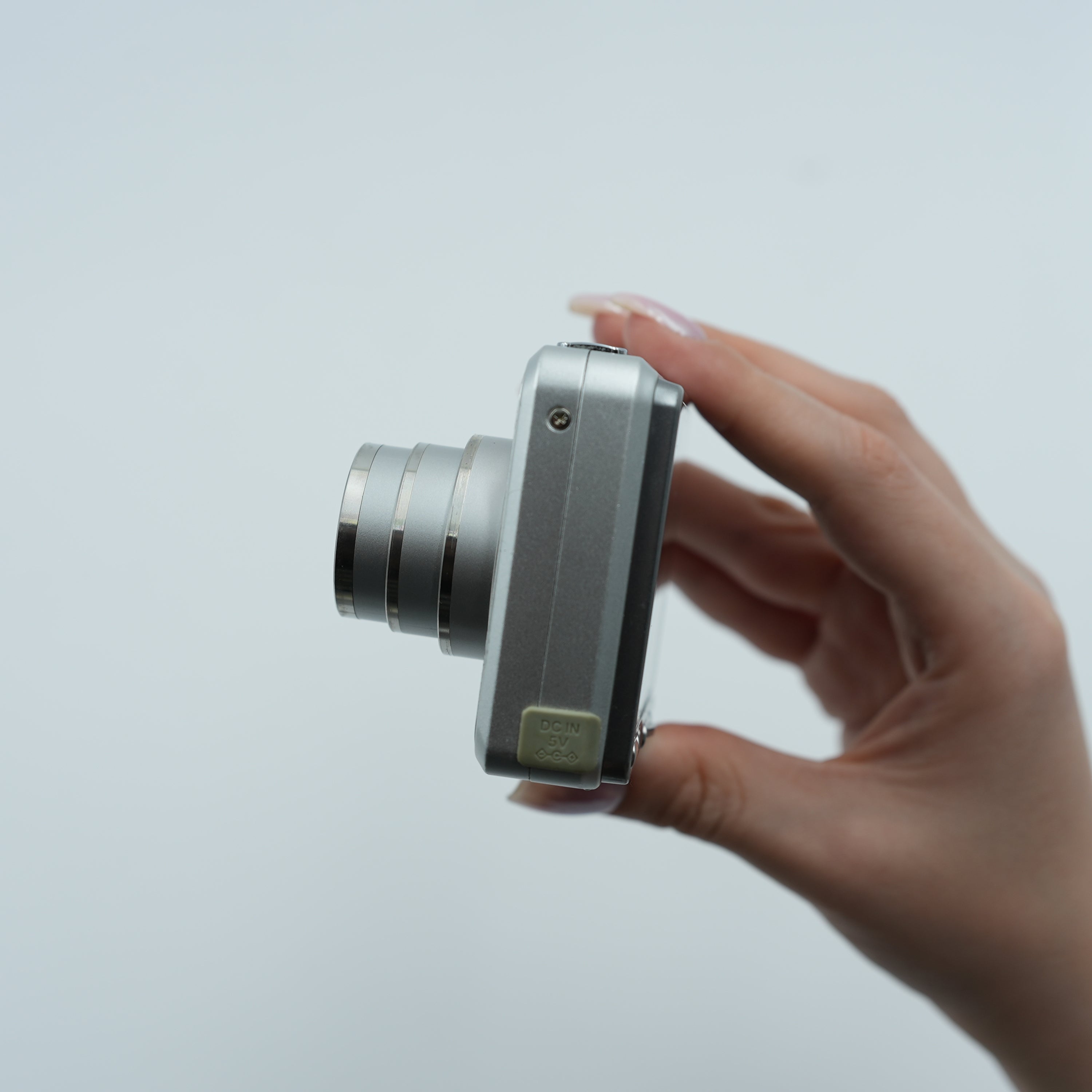 FUJIFILM FINEPIX V10 【美品】 Fujifilm FinePix V10 – Retro Camera Land