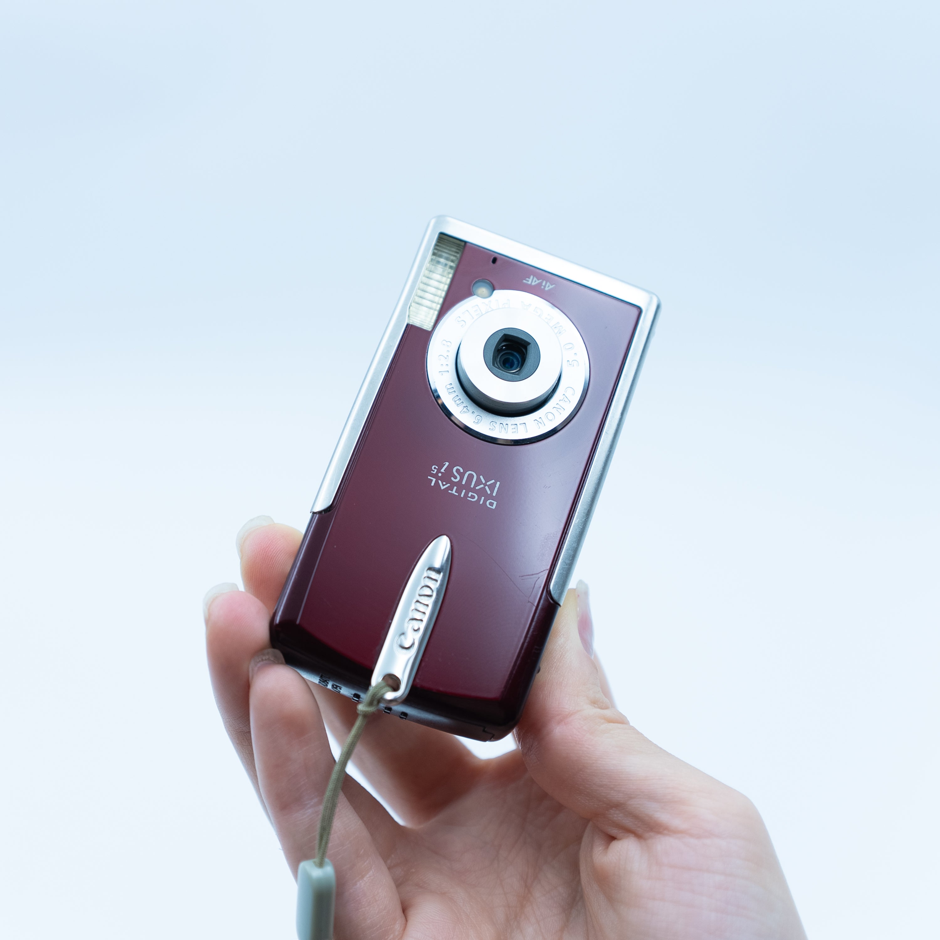 Canon IXUS i