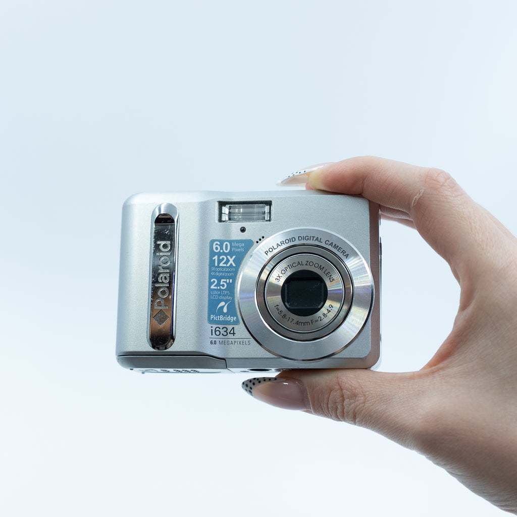 Polaroid i634 ön görünüm | RetroCameraLand