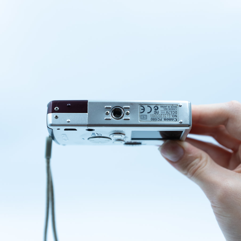 Canon IXUS i