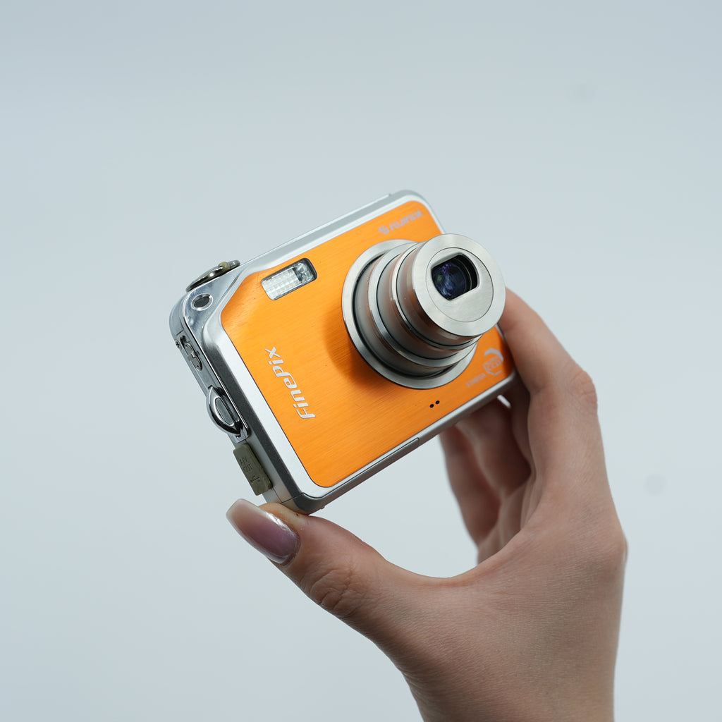 Fujifilm FinePix V10