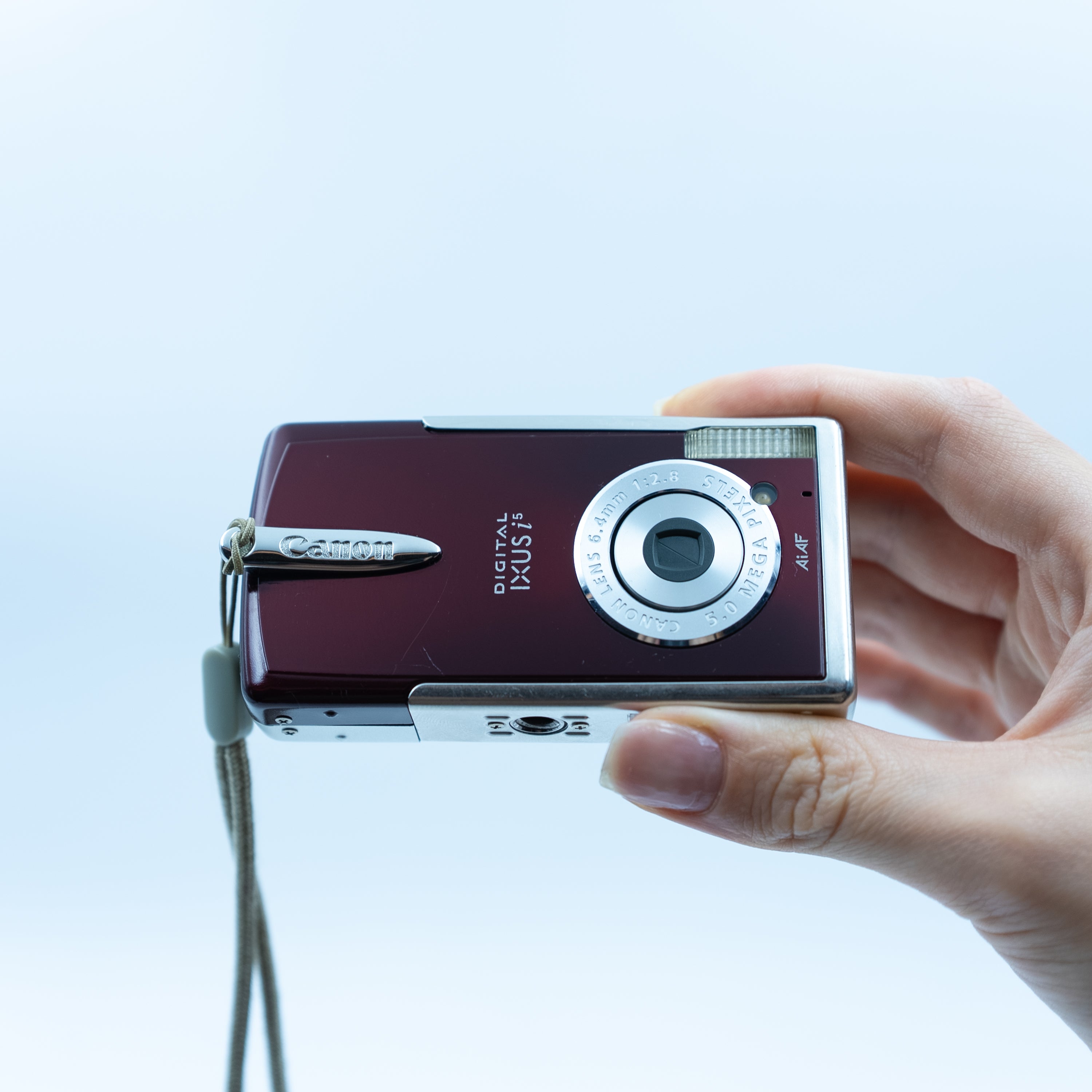 Canon IXUS i