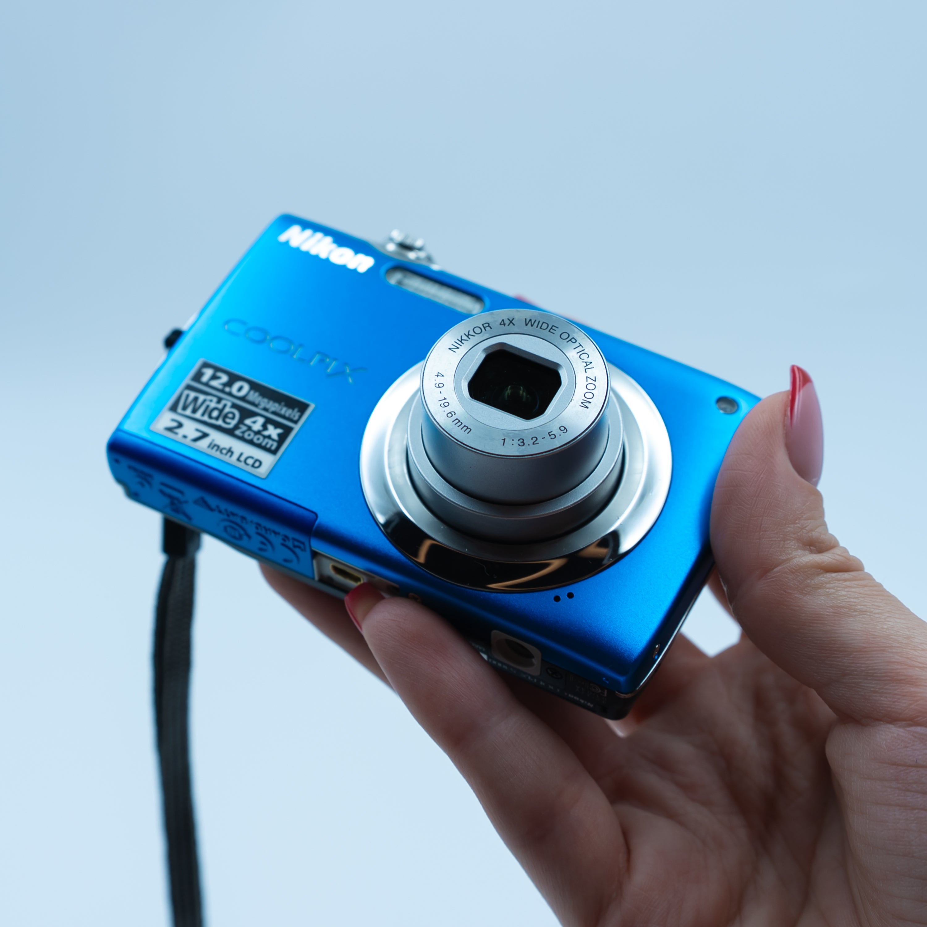 Nikon Coolpix S3000