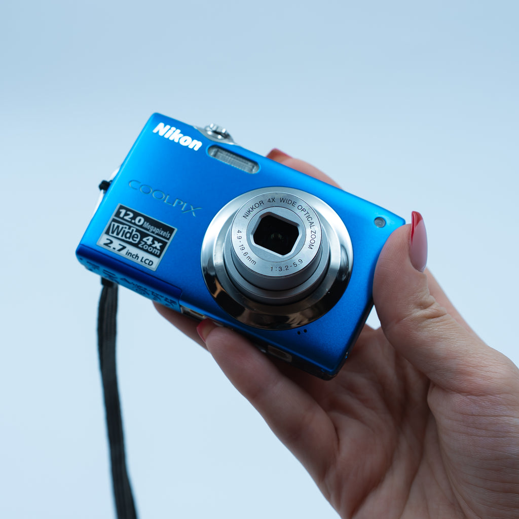 Nikon Coolpix S3000