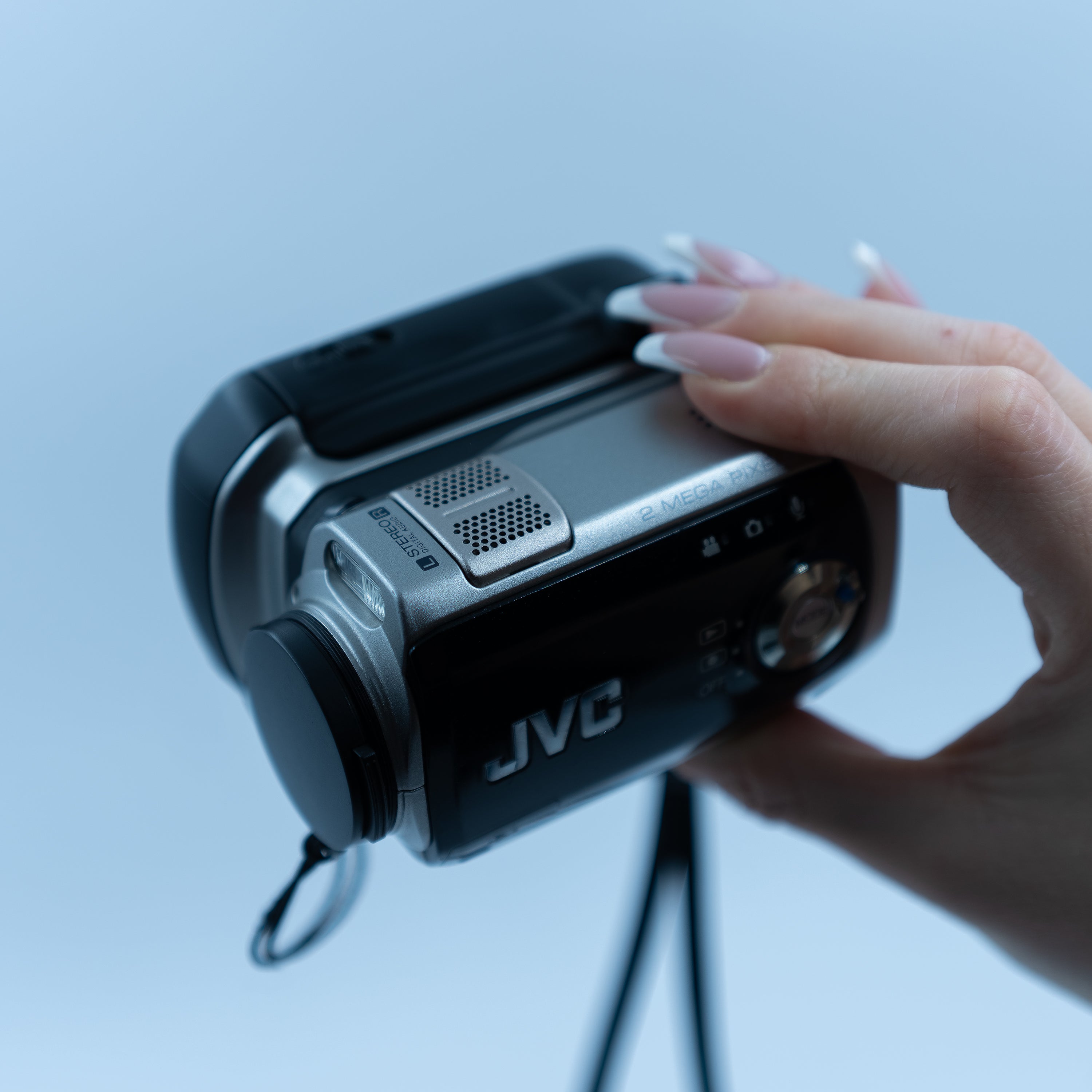 JVC GZ-MC200E kutu içeriği | RetroCameraLand