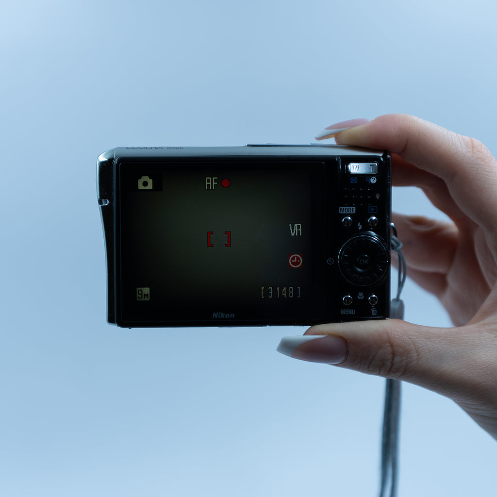 Nikon Coolpix S52c ekran detayı | RetroCameraLand