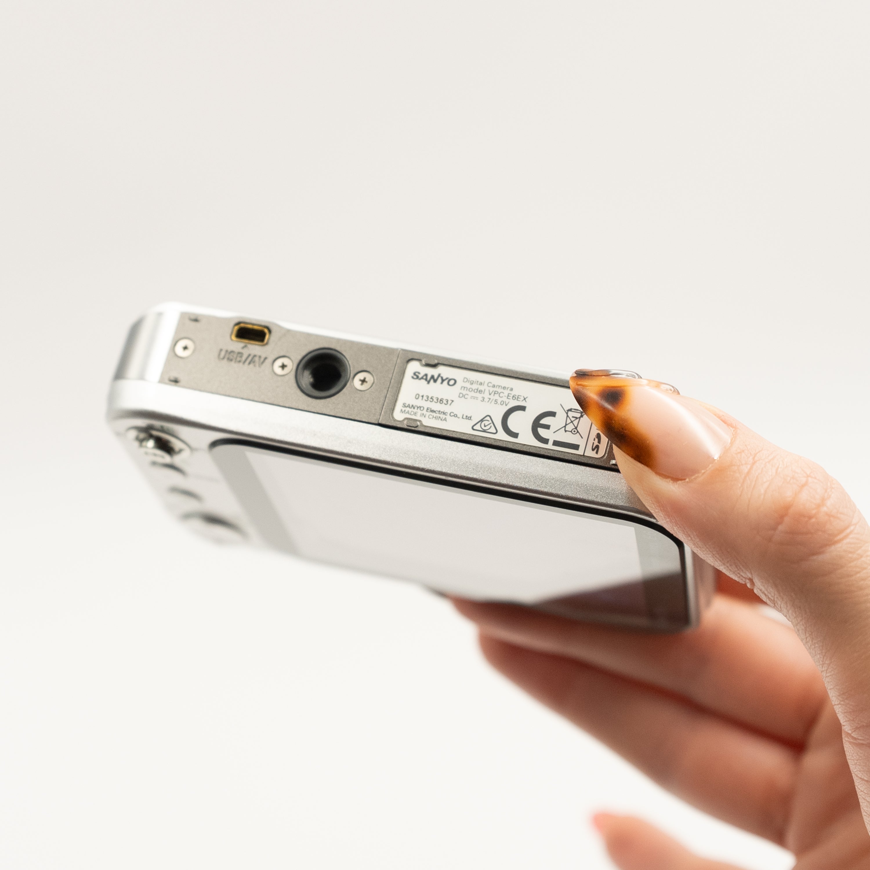 Sanyo Xacti VPC-E6EX lens detayı | RetroCameraLand