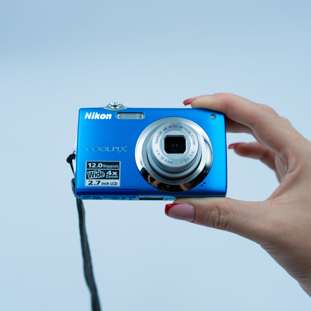 Nikon Coolpix S3000