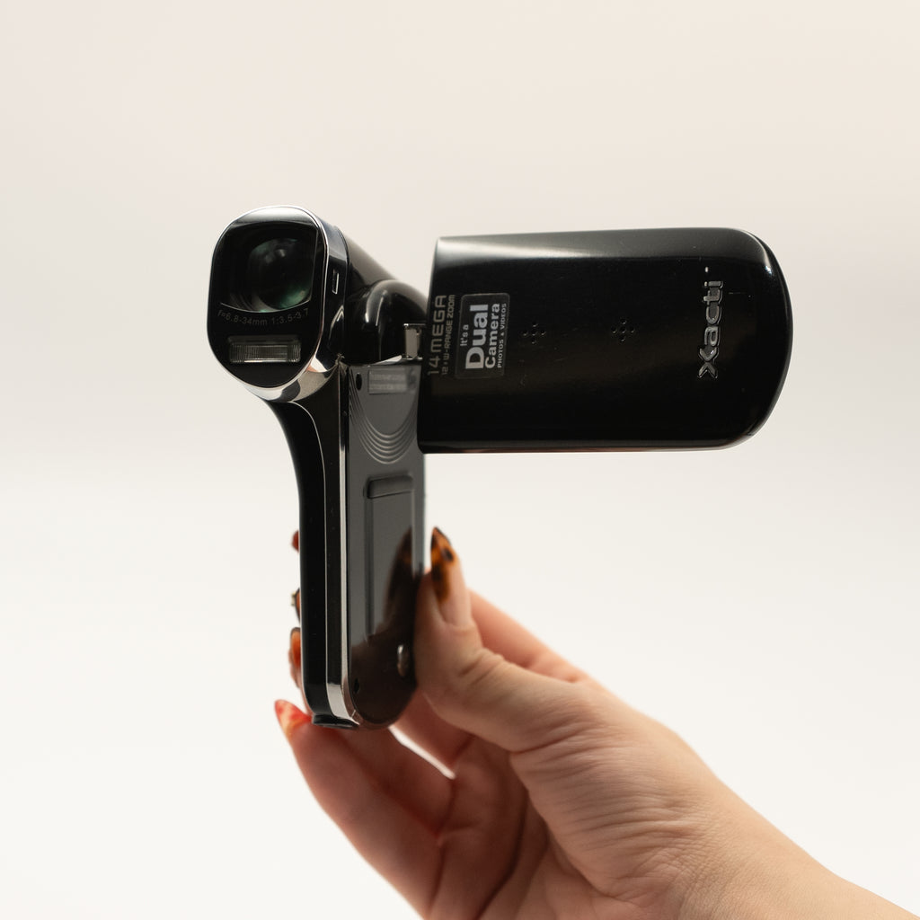 Sanyo Xacti CG100 EX