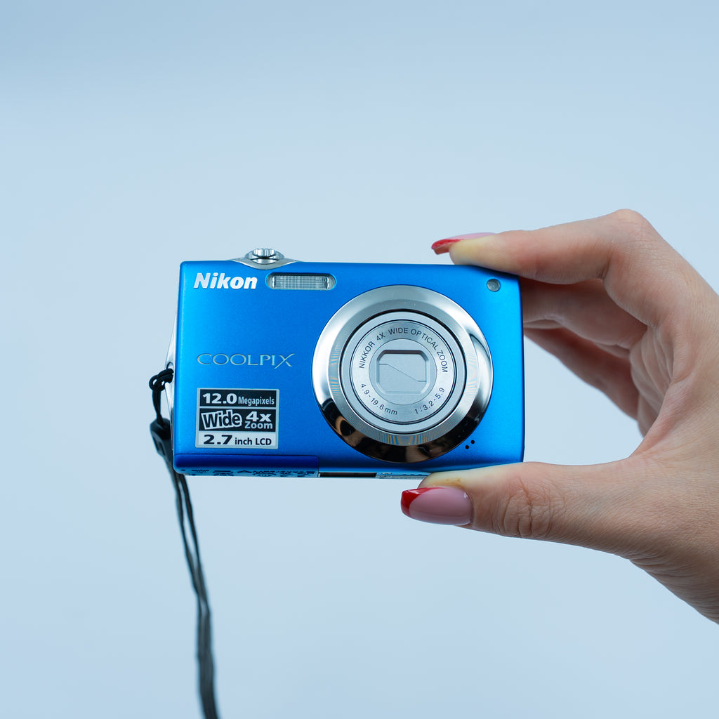 Nikon Coolpix S3000