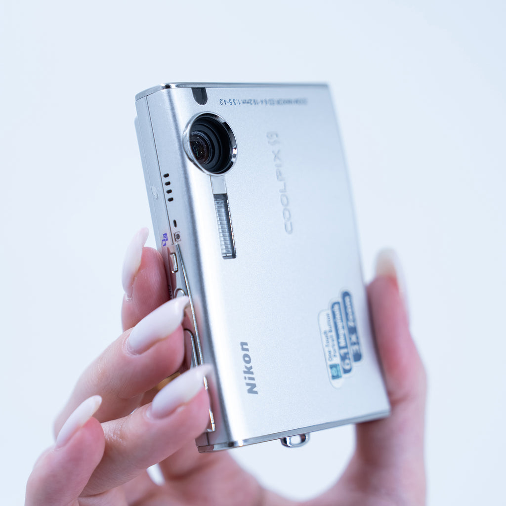 Nikon Coolpix S9 | Digital Camera