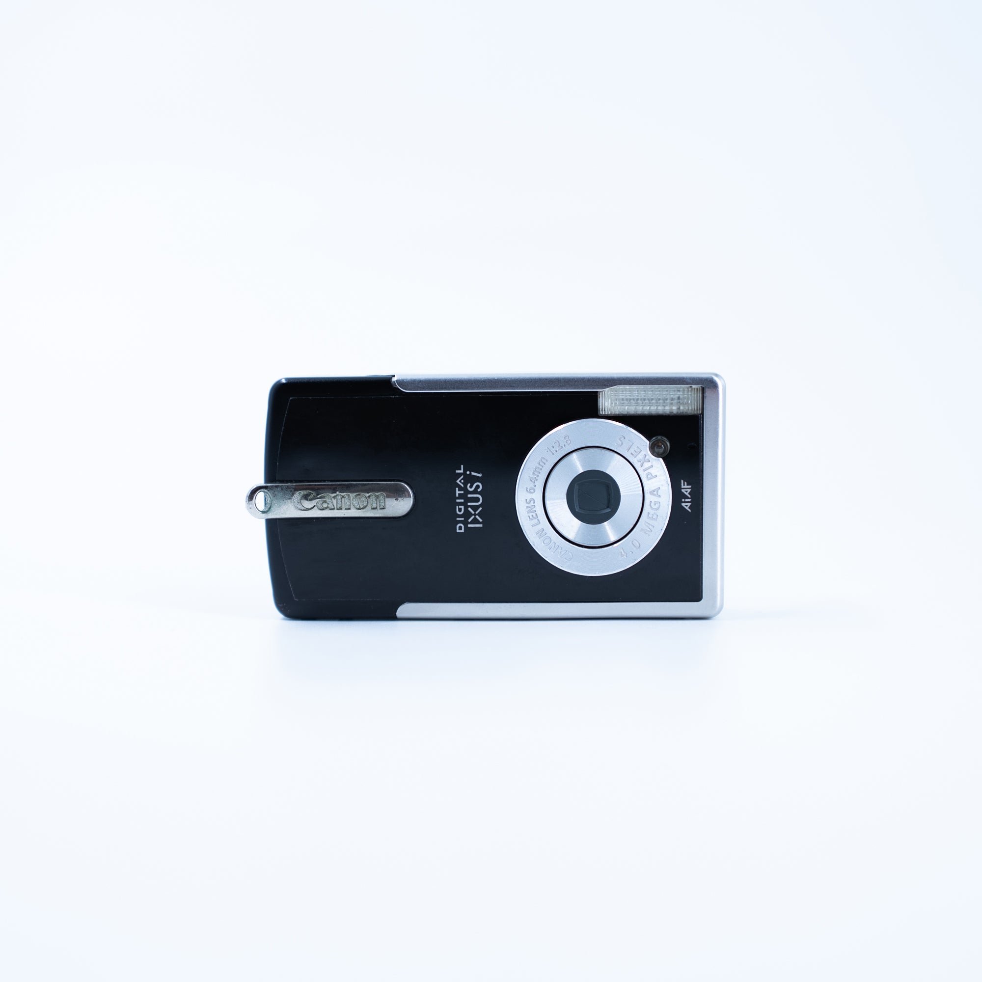Canon Ixy IXUS Digital PC1060 – Retro Camera Land