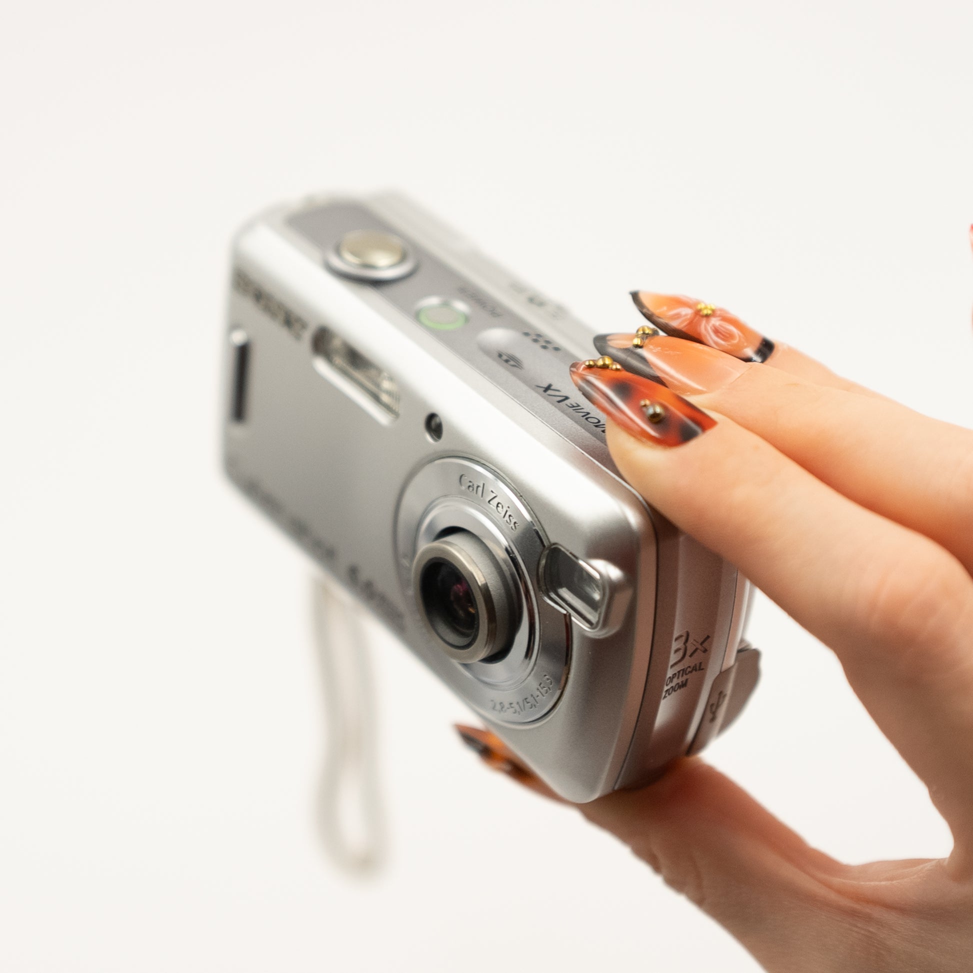 Sony Cybershot DSC-S600