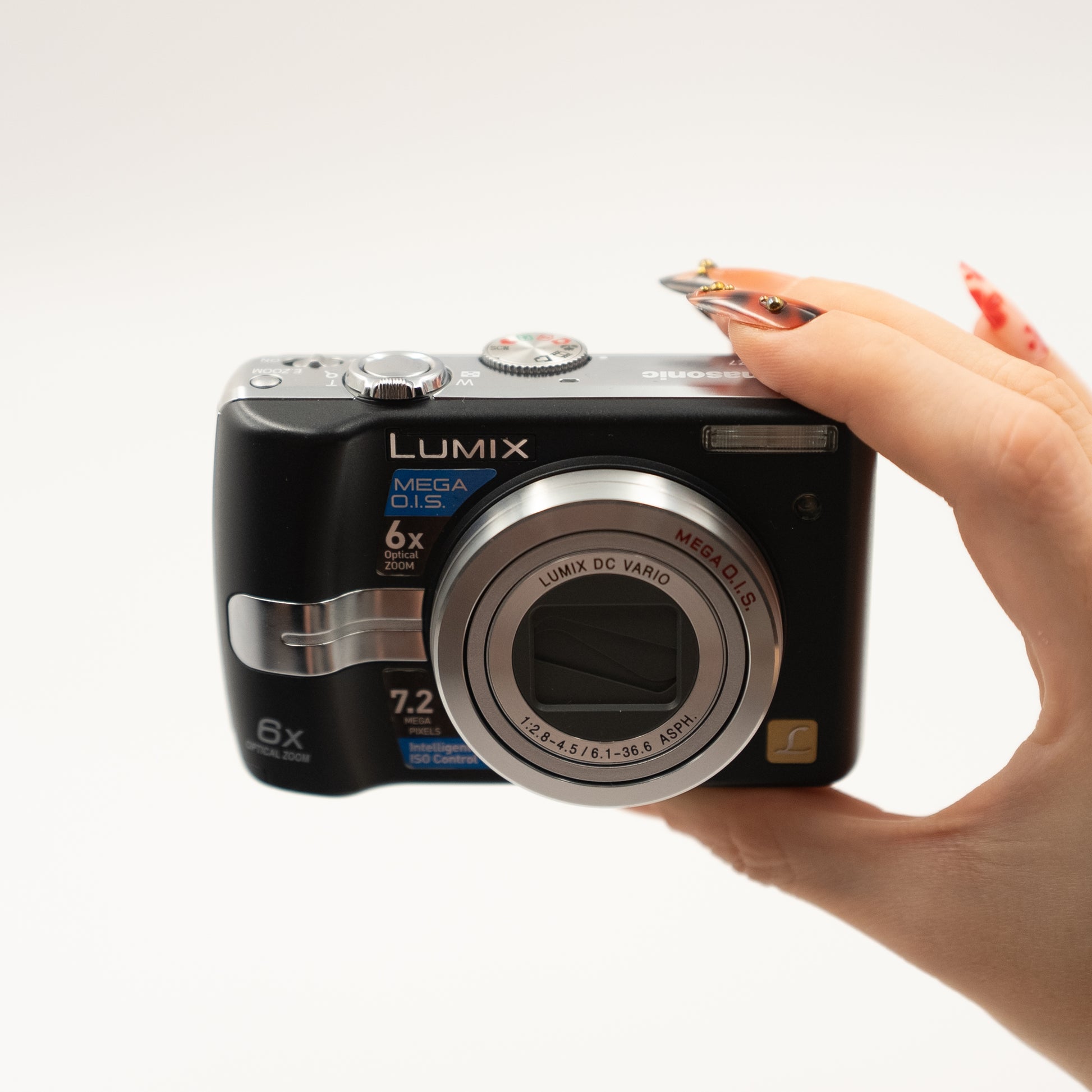 Panasonic Lumix DMC-LZ7
