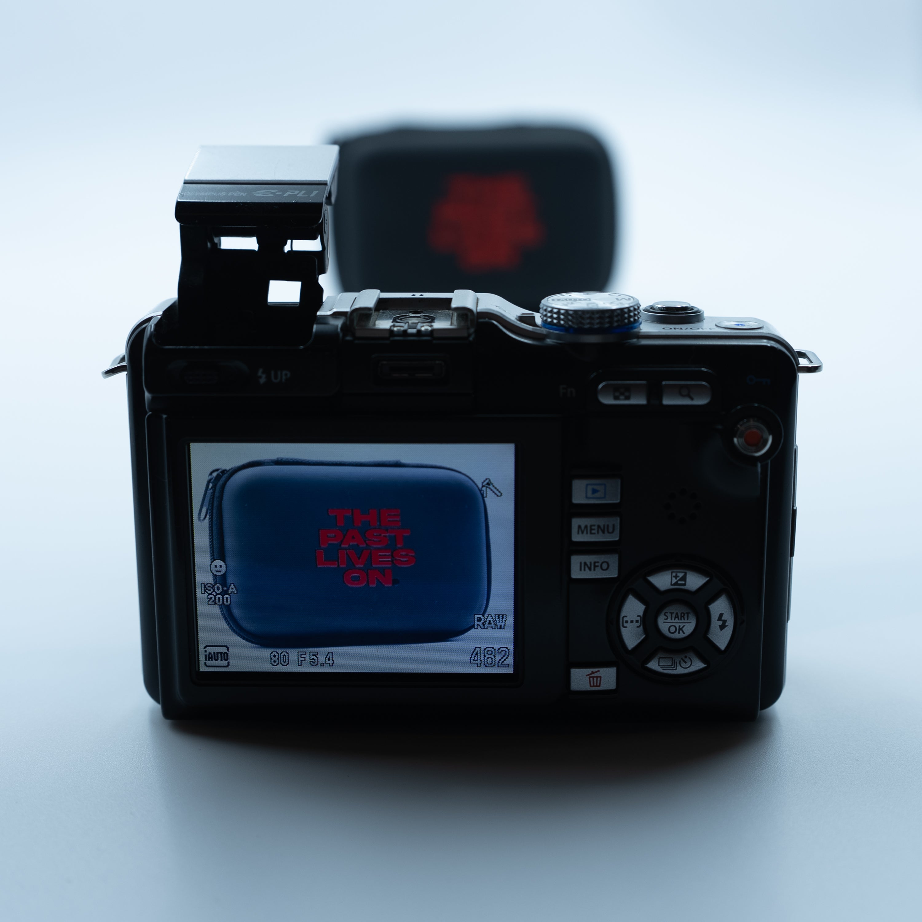Olympus PEN E-PL1 + 14-42mm レンズキット レトロデジタルカメラ