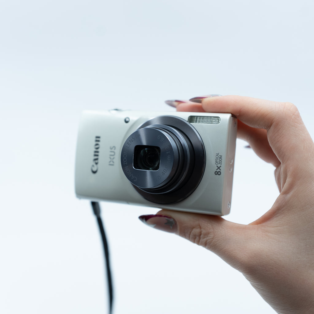 Canon IXUS 160 ön görünüm | RetroCameraLand