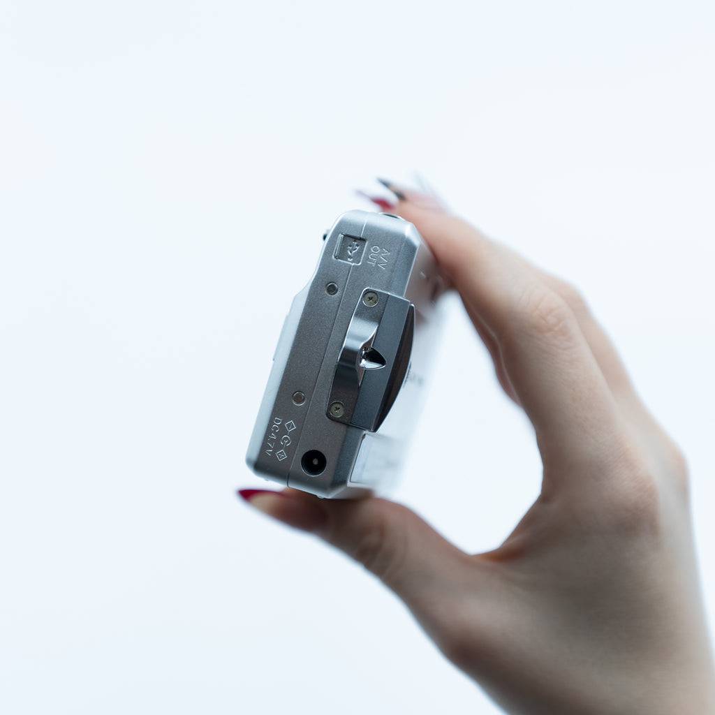 Konica Minolta DiMAGE X50