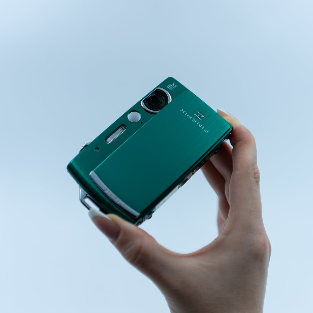 Fujifilm Finepix Z110 üst görünüm | RetroCameraLand