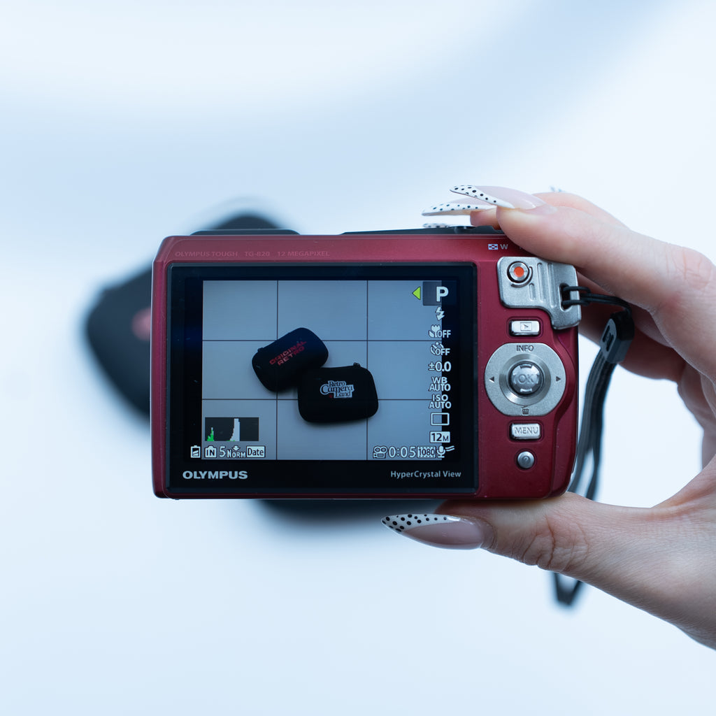 Olympus Tough TG-820 Waterproof yan görünüm | RetroCameraLand