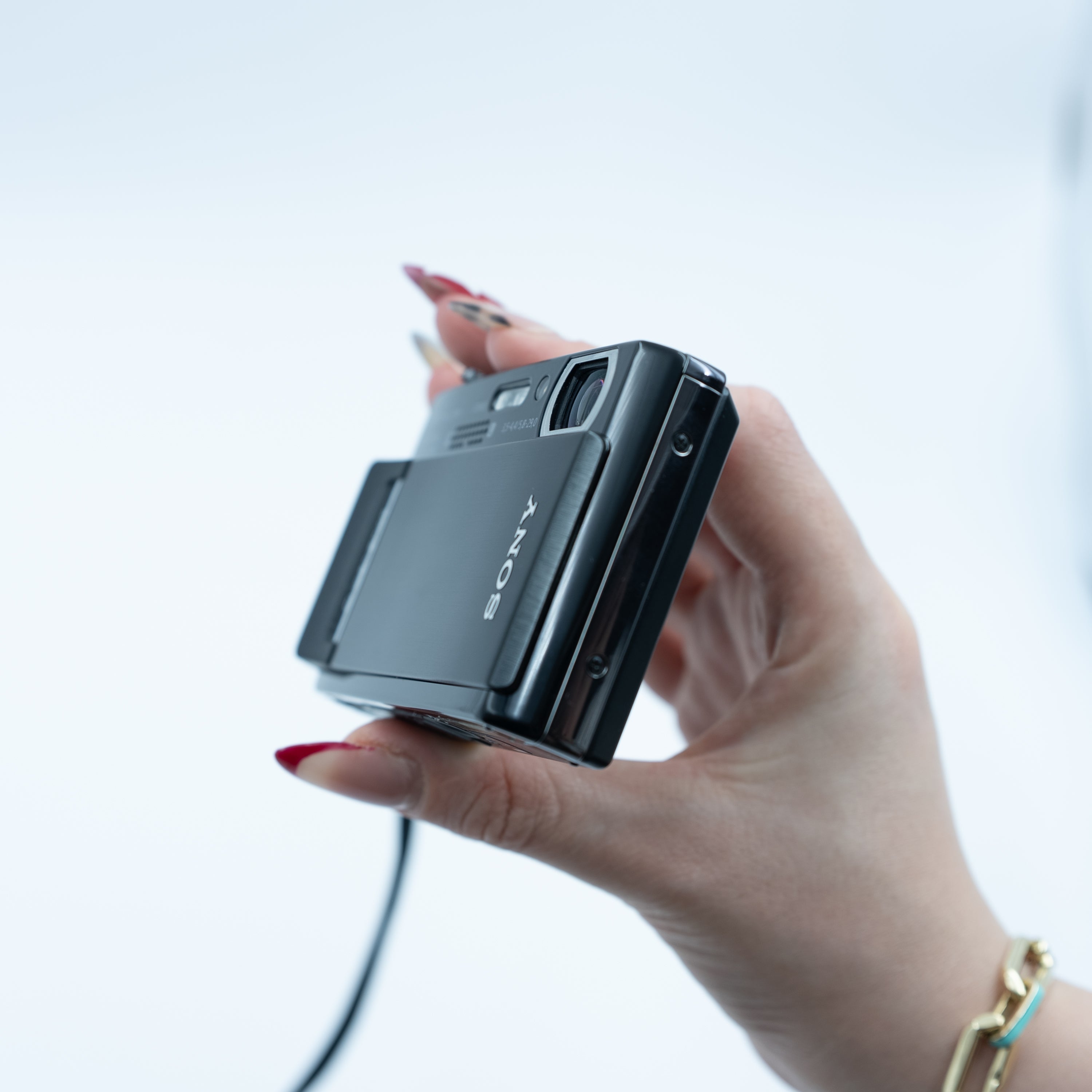 Sony Cyber-shot DSC-T500