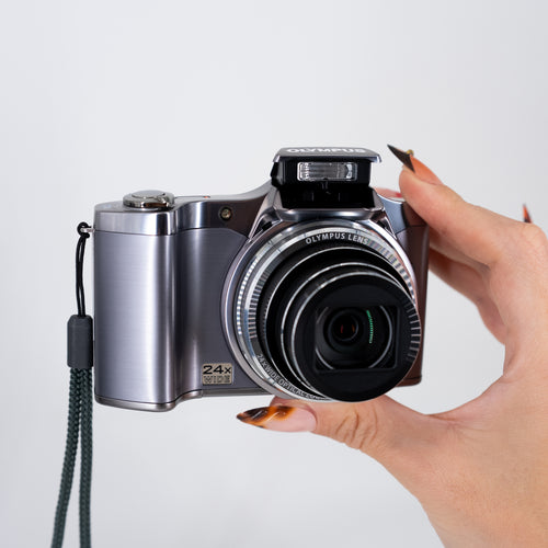 Olympus SZ-14 | Retro Dijital Kamera | RetroCameraLand