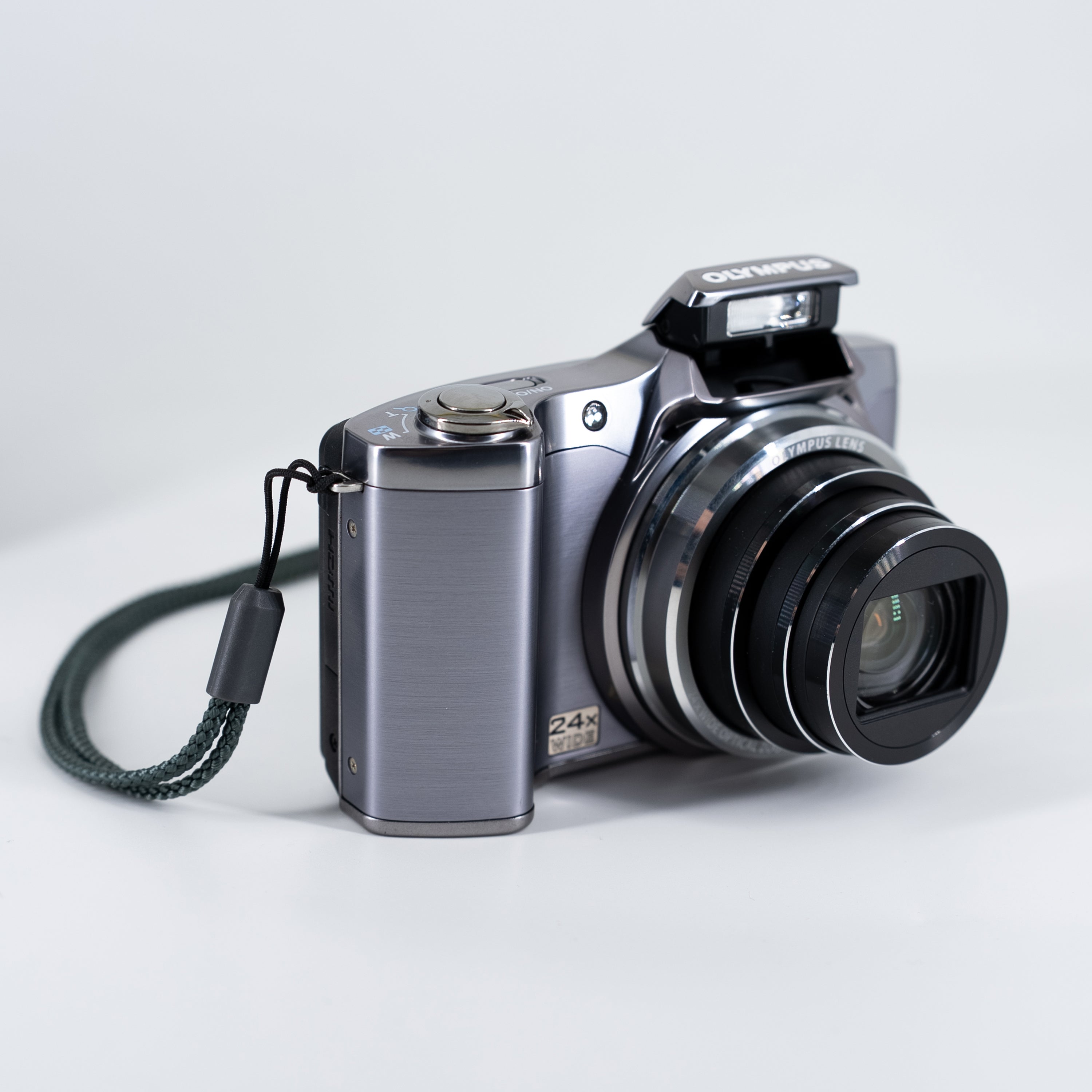 Olympus SZ-14 ön görünüm | RetroCameraLand