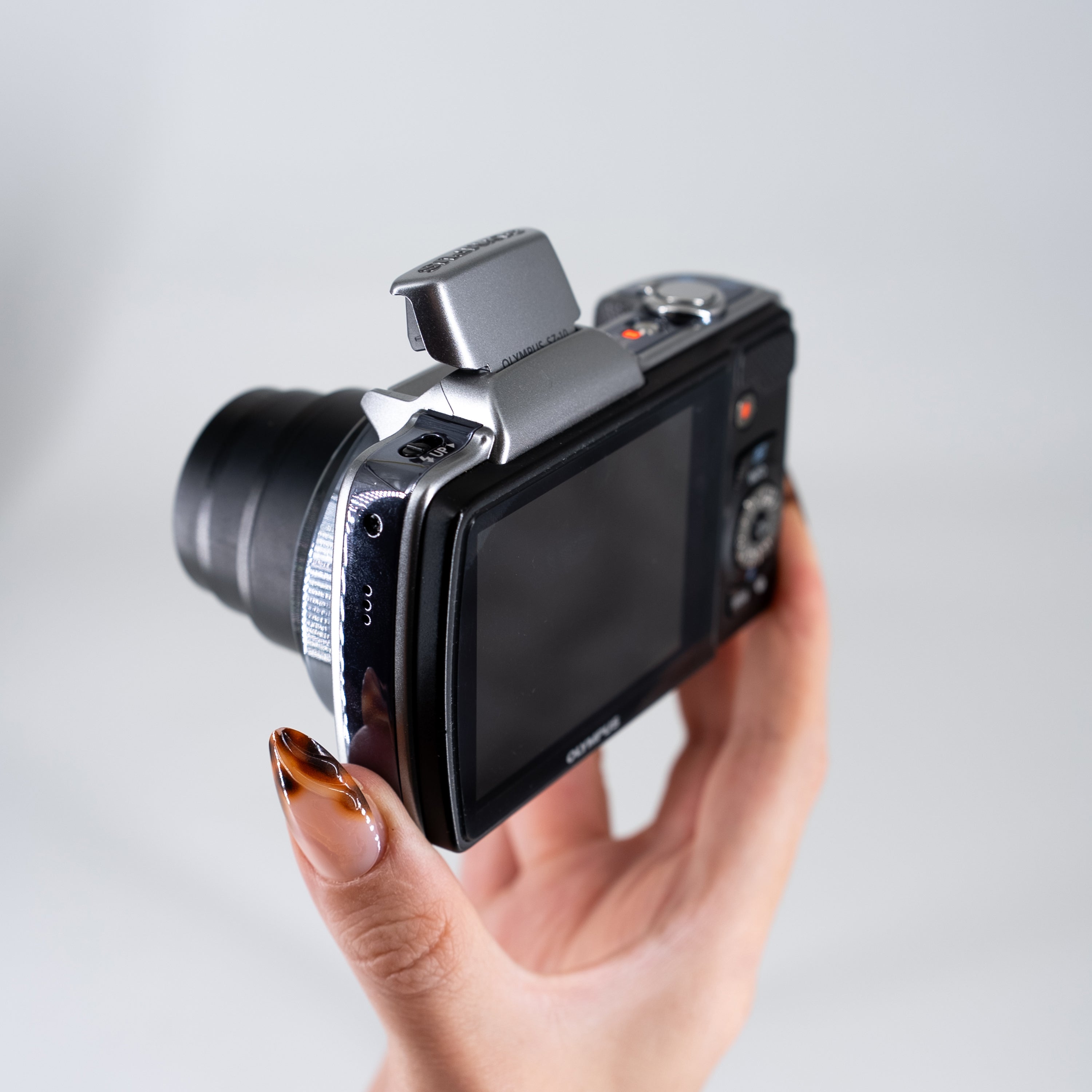 Olympus SZ-10 – Retro Camera Land