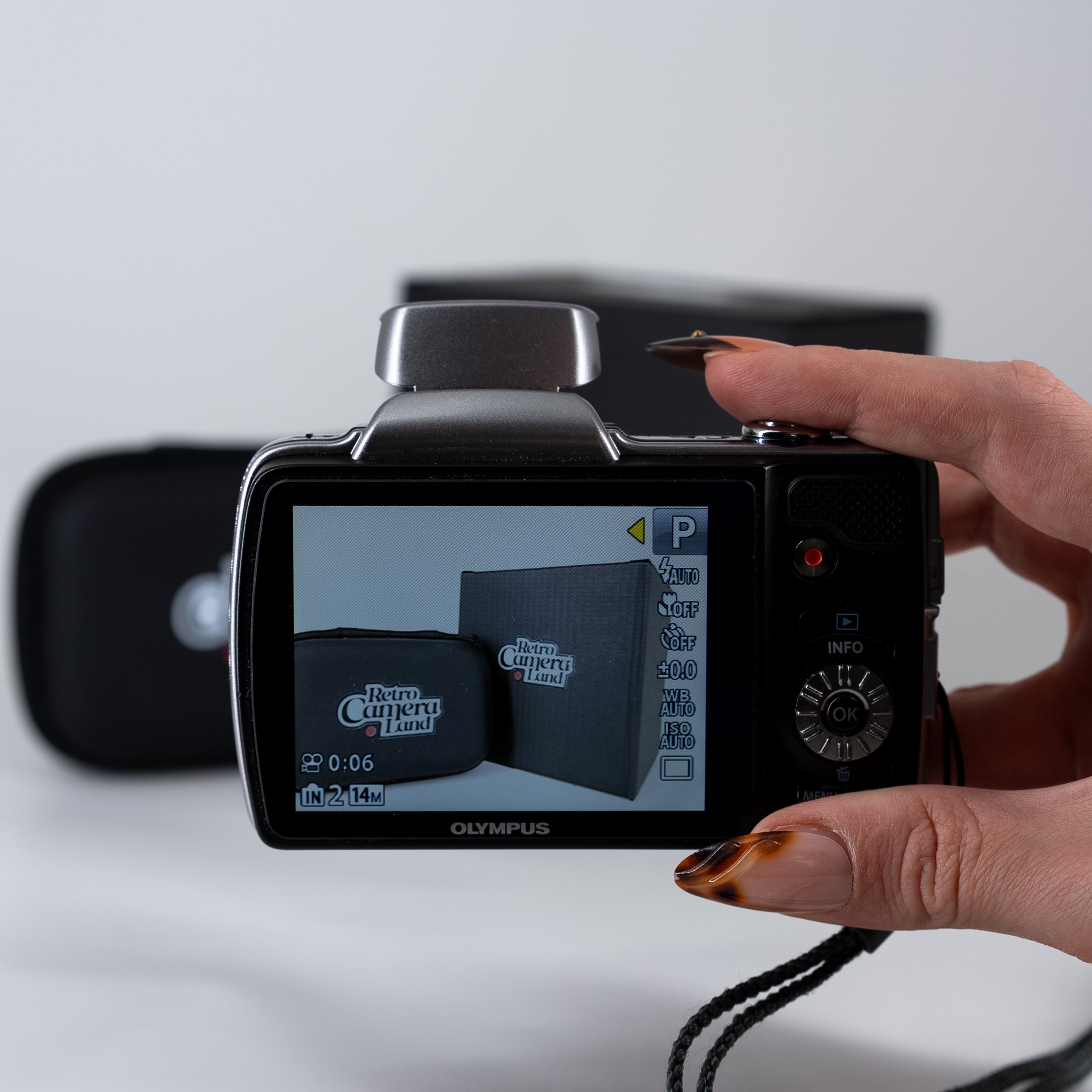 Olympus SZ-10 – Retro Camera Land