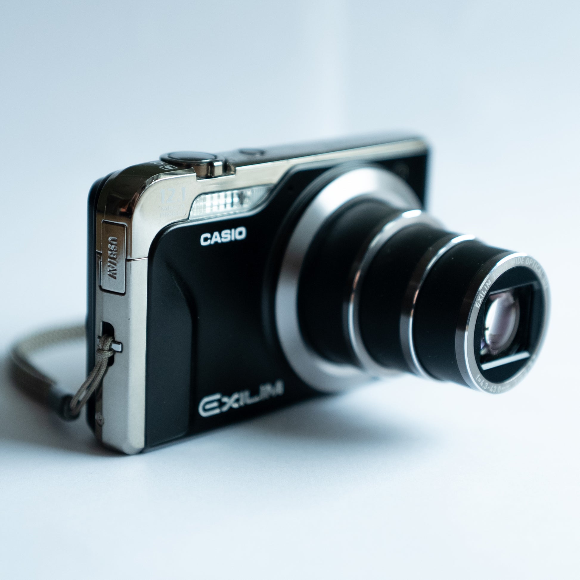 Casio Exilim EX-H10