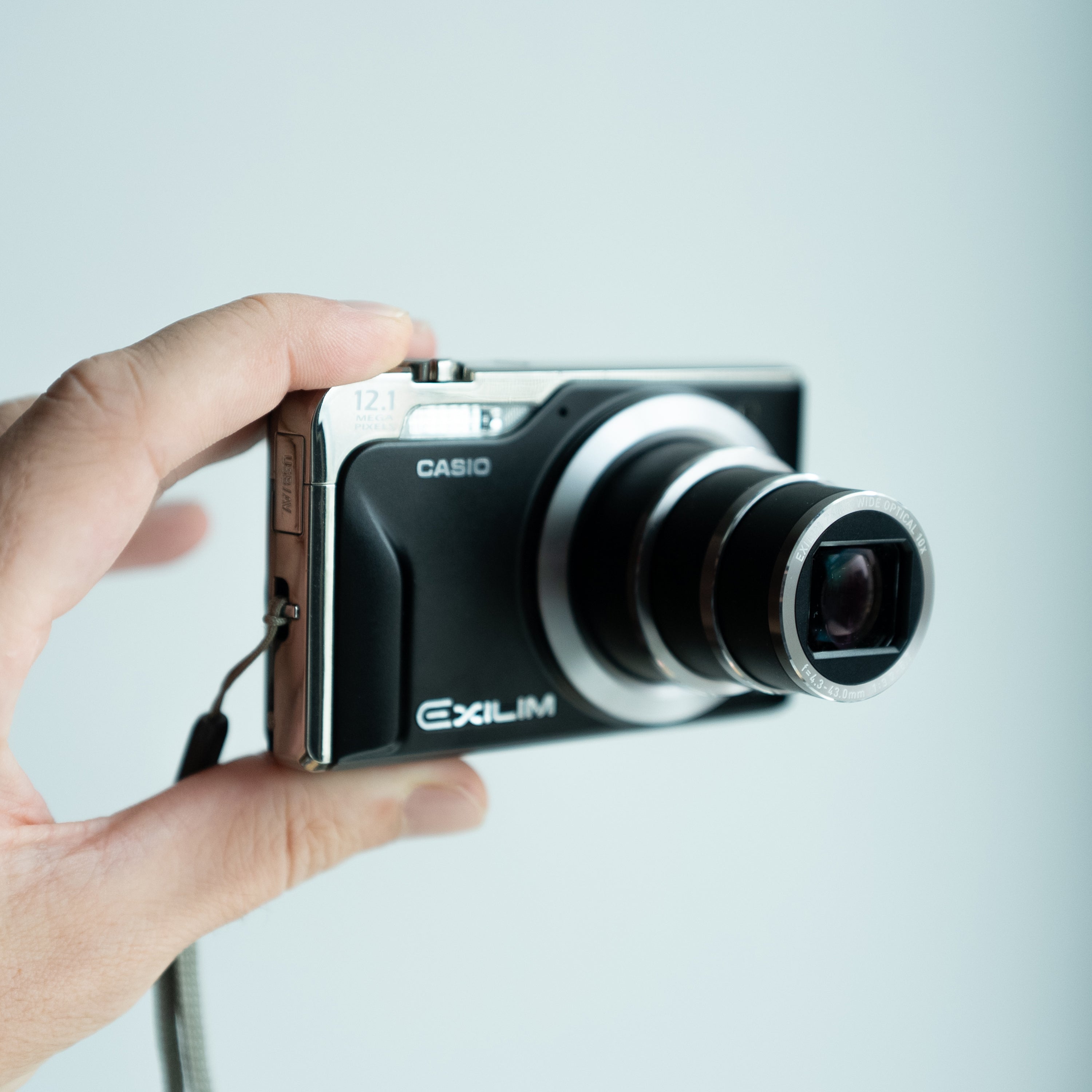 Casio Exilim EX-H10 Retro Digital Camera – Retro Camera Land
