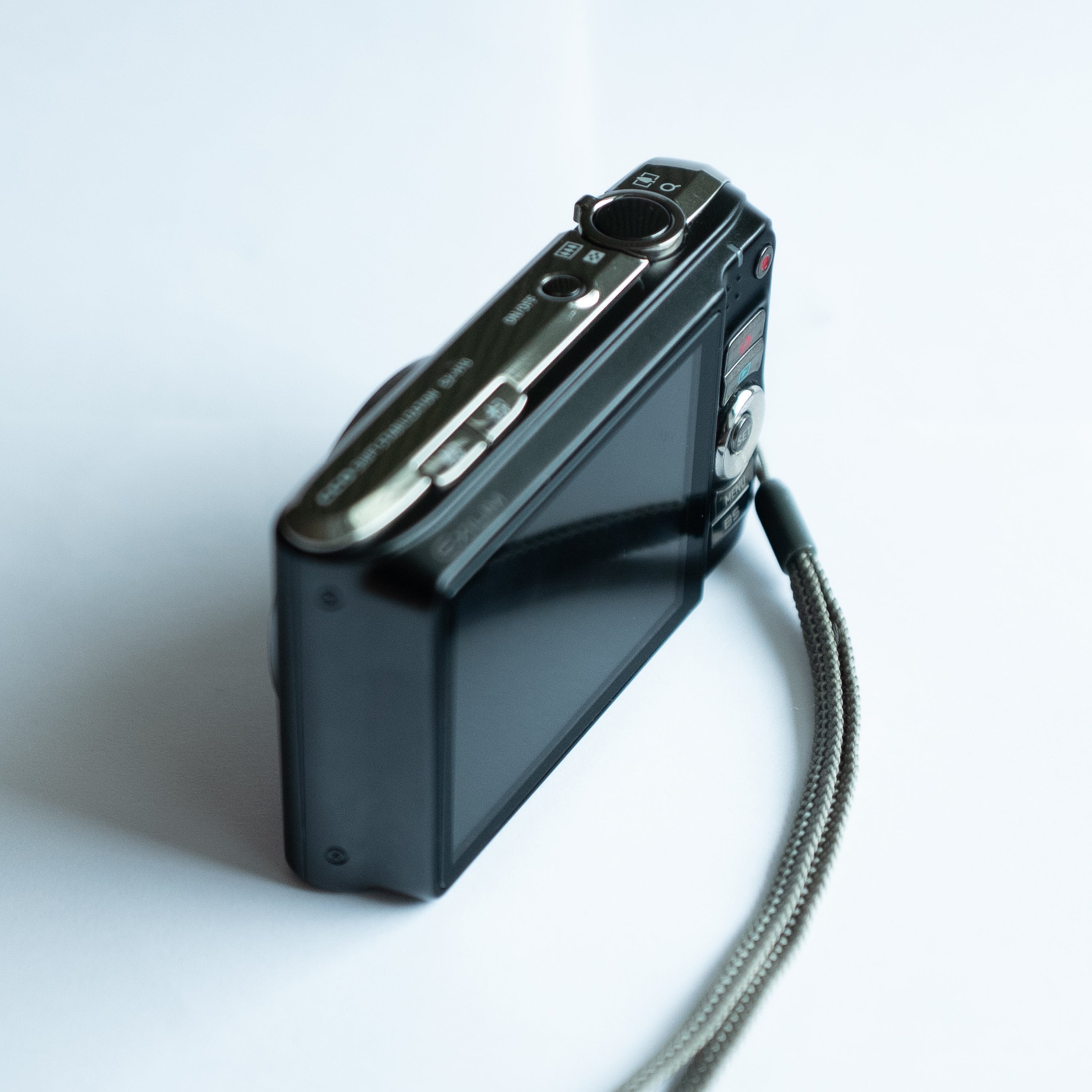 Casio Exilim EX-H10 Retro Dijital Fotoğraf Makinesi – Retro Camera