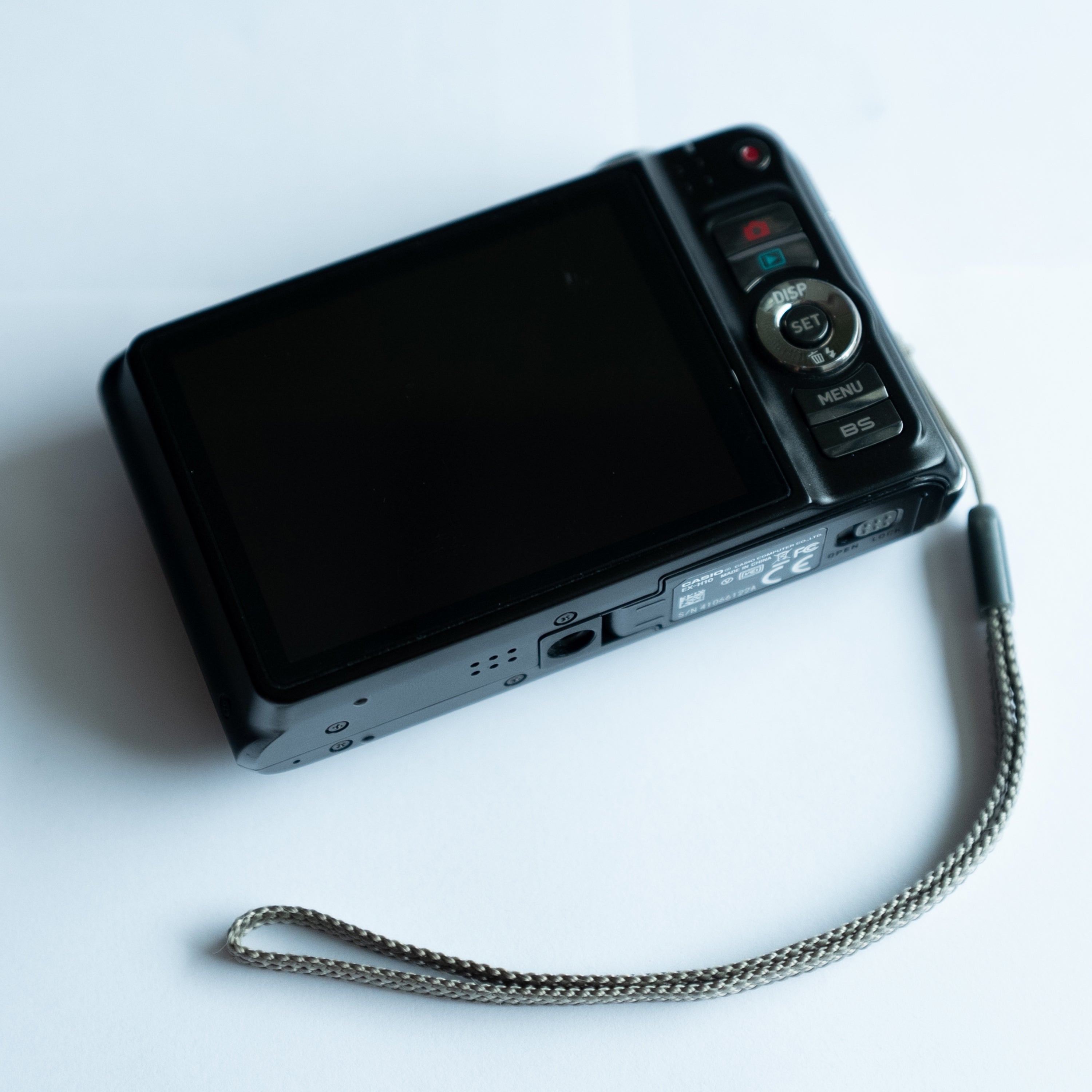 Casio Exilim EX-H10 Retro Dijital Fotoğraf Makinesi – Retro Camera