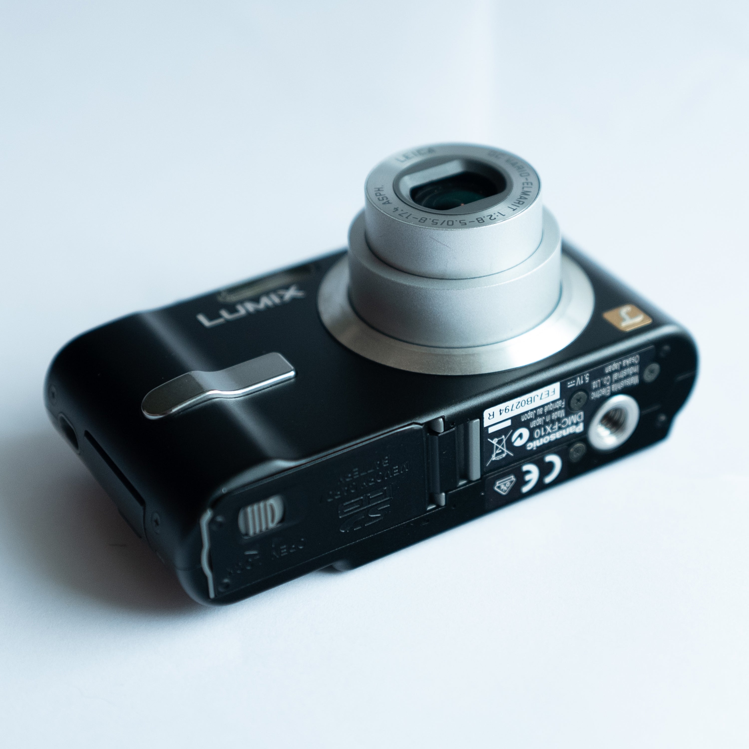 Panasonic Lumix DMC FX10 kutu içeriği | RetroCameraLand