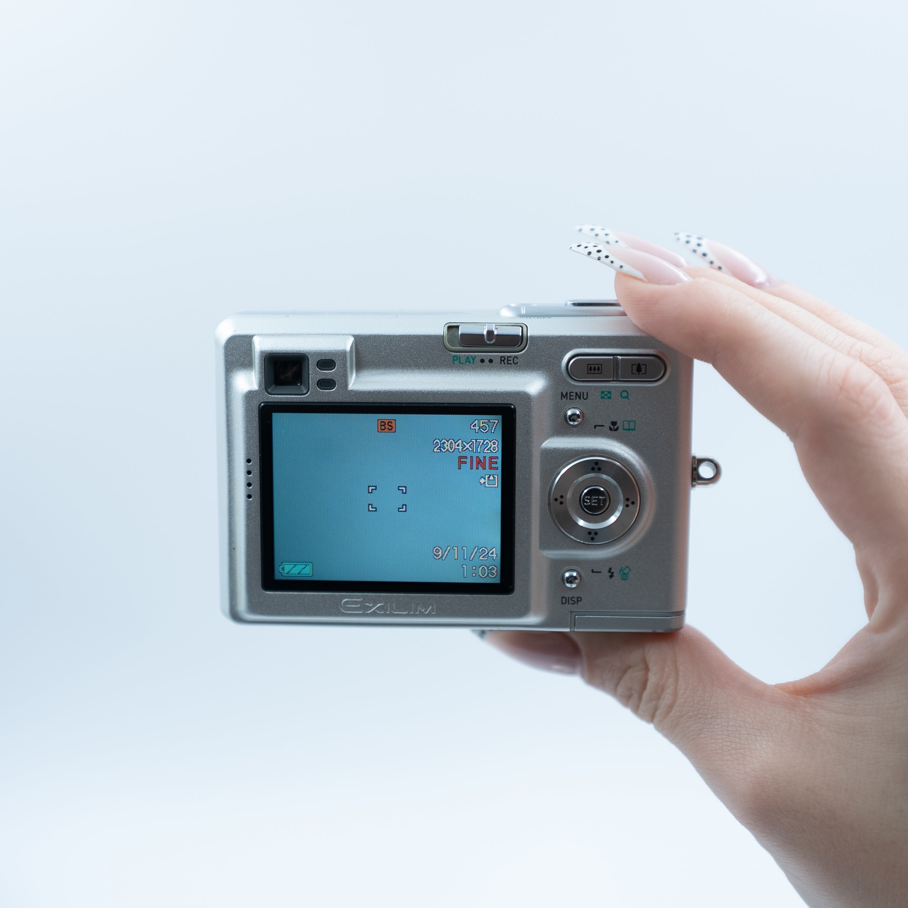 カシオ エクシリム EX-Z4 レトロデジタルカメラ – Retro Camera Land