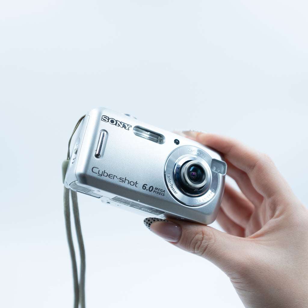 Sony Cybershot DSC-S600