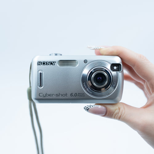 Sony Cybershot DSC-S600 | Retro Dijital Kamera | RetroCameraLand