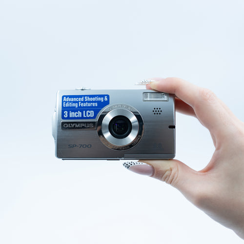 Olympus SP-700 | Retro Dijital Kamera | RetroCameraLand