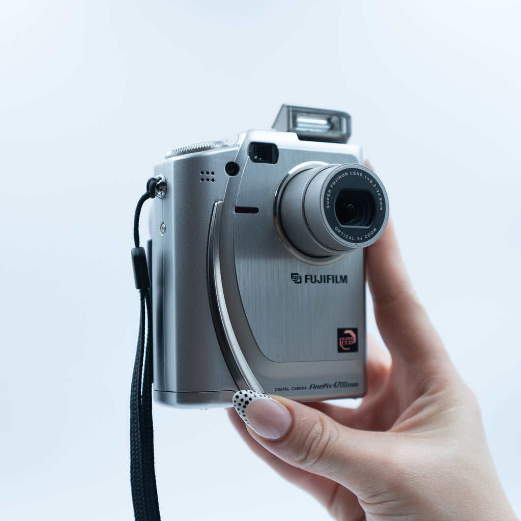 Fujifilm FinePix 4700 Zoom