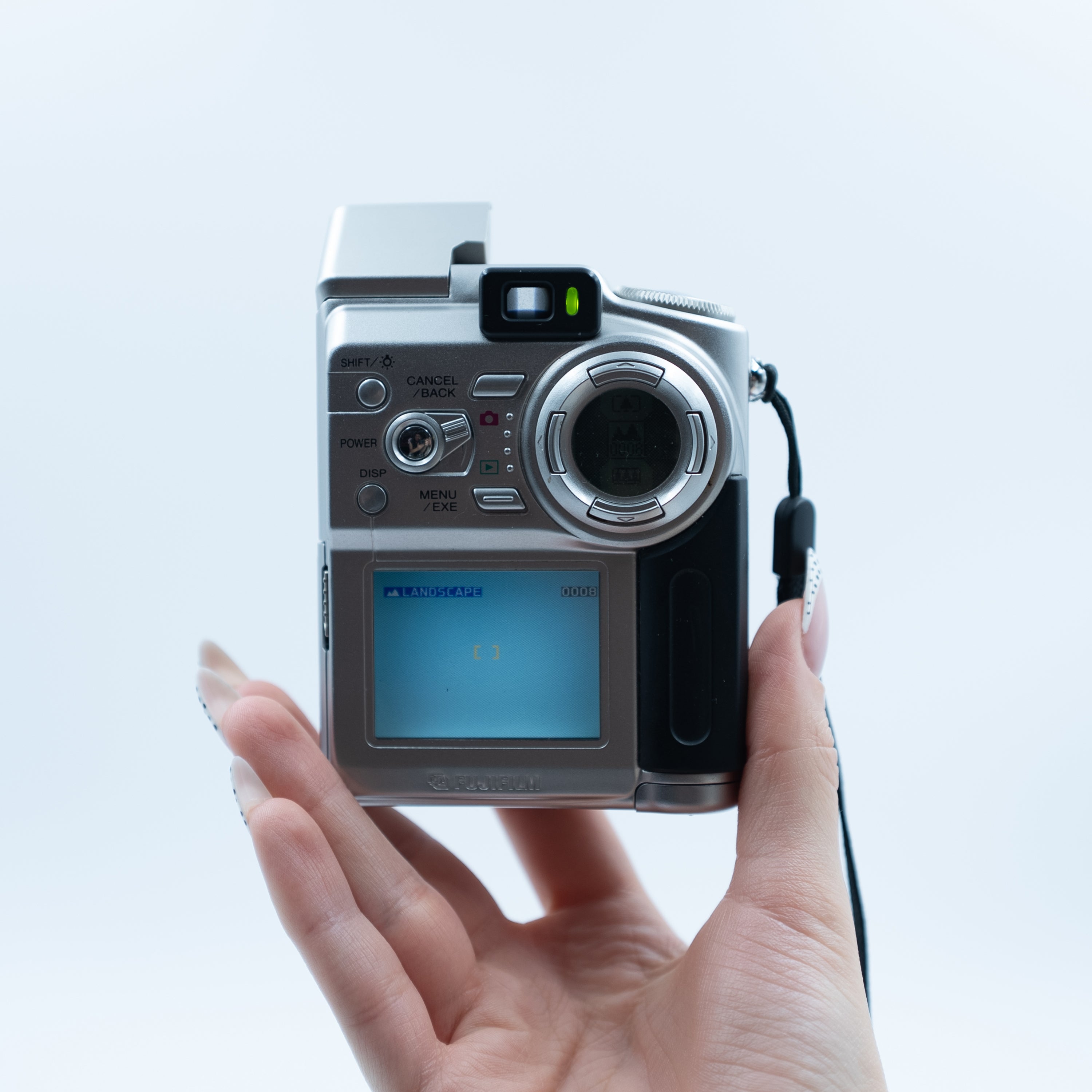 富士フィルム FUJIFILM FinePix 4700 Z 同梱無料 #am5460 富士フイルム『FinePix 4700z』。23年前に買った“オールドコンデジ”を
