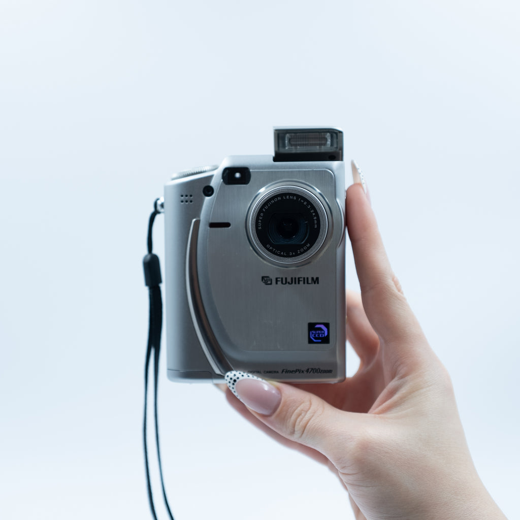 Fujifilm FinePix 4700 Zoom